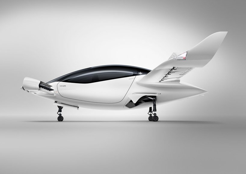 lilium-flying-car-air-taxi-successful-maiden-flight-designboom-6