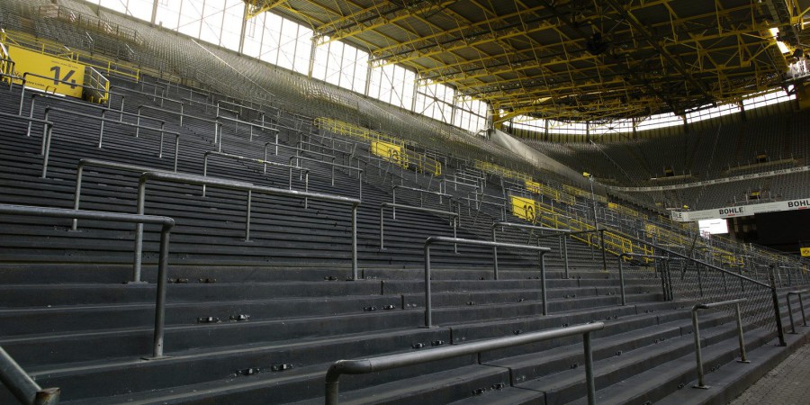 Polskie stadiony bardziej stojące